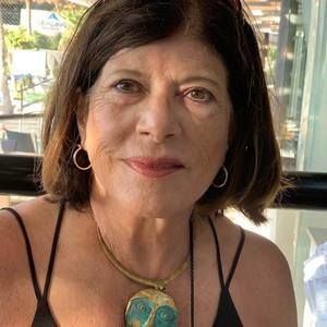 Meet your Posher, Linda